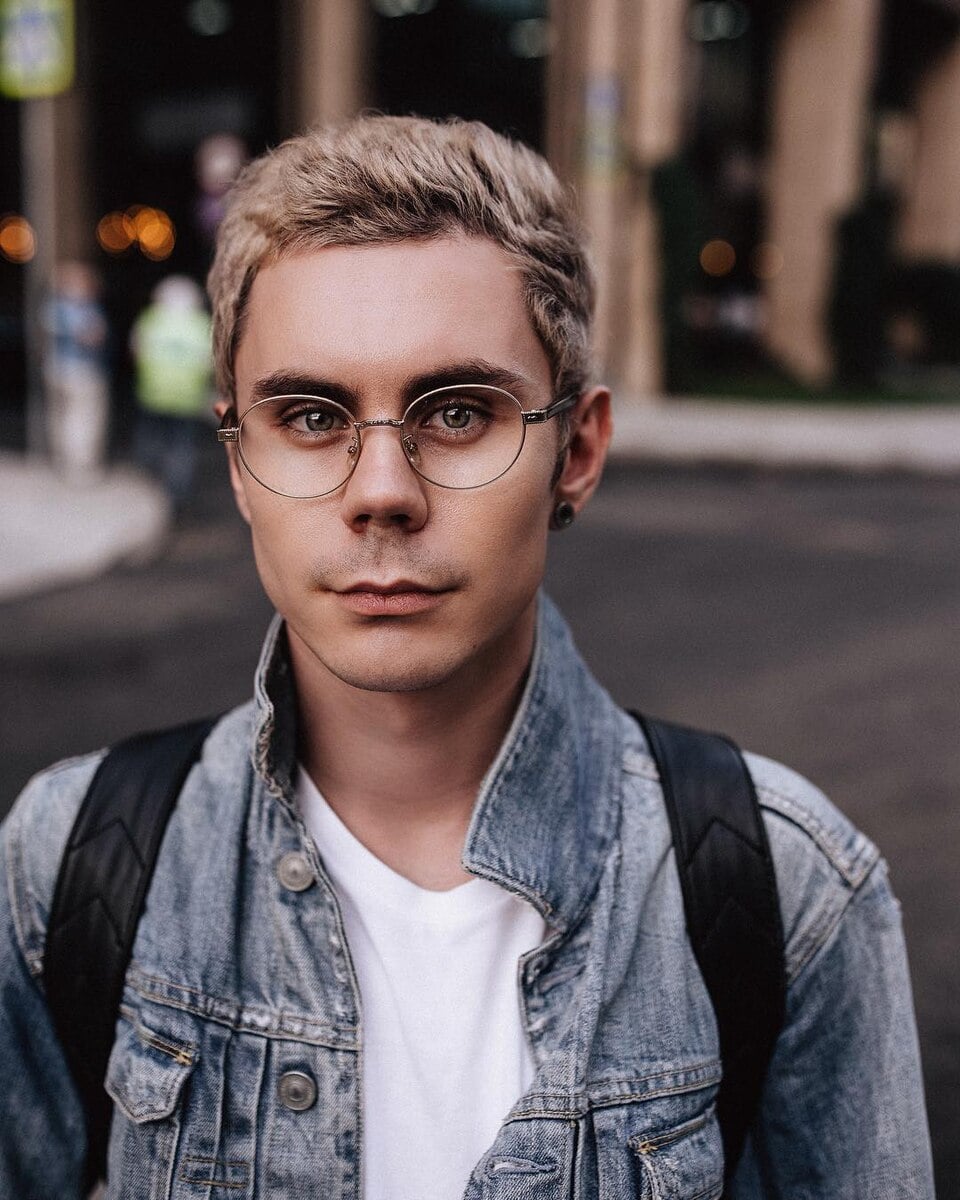 Блогер